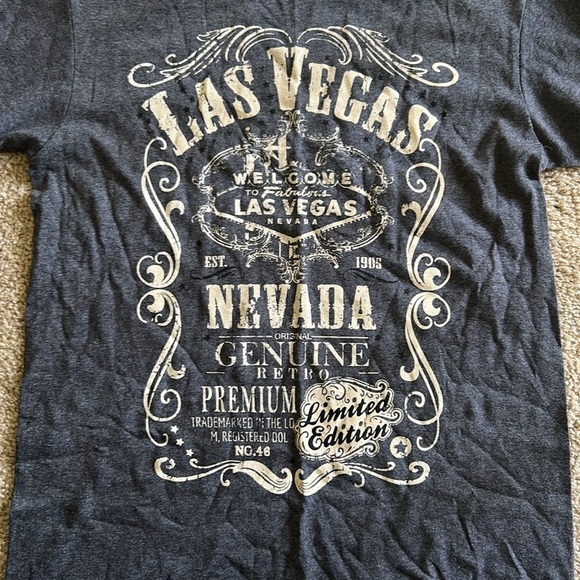 Las Vegas Graphic T-Shirt - Gray - Picture 2 of 7